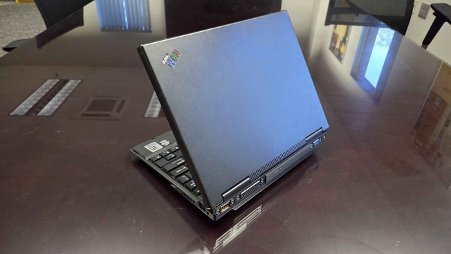 IBM ThinkPad 240 Series - MacDat