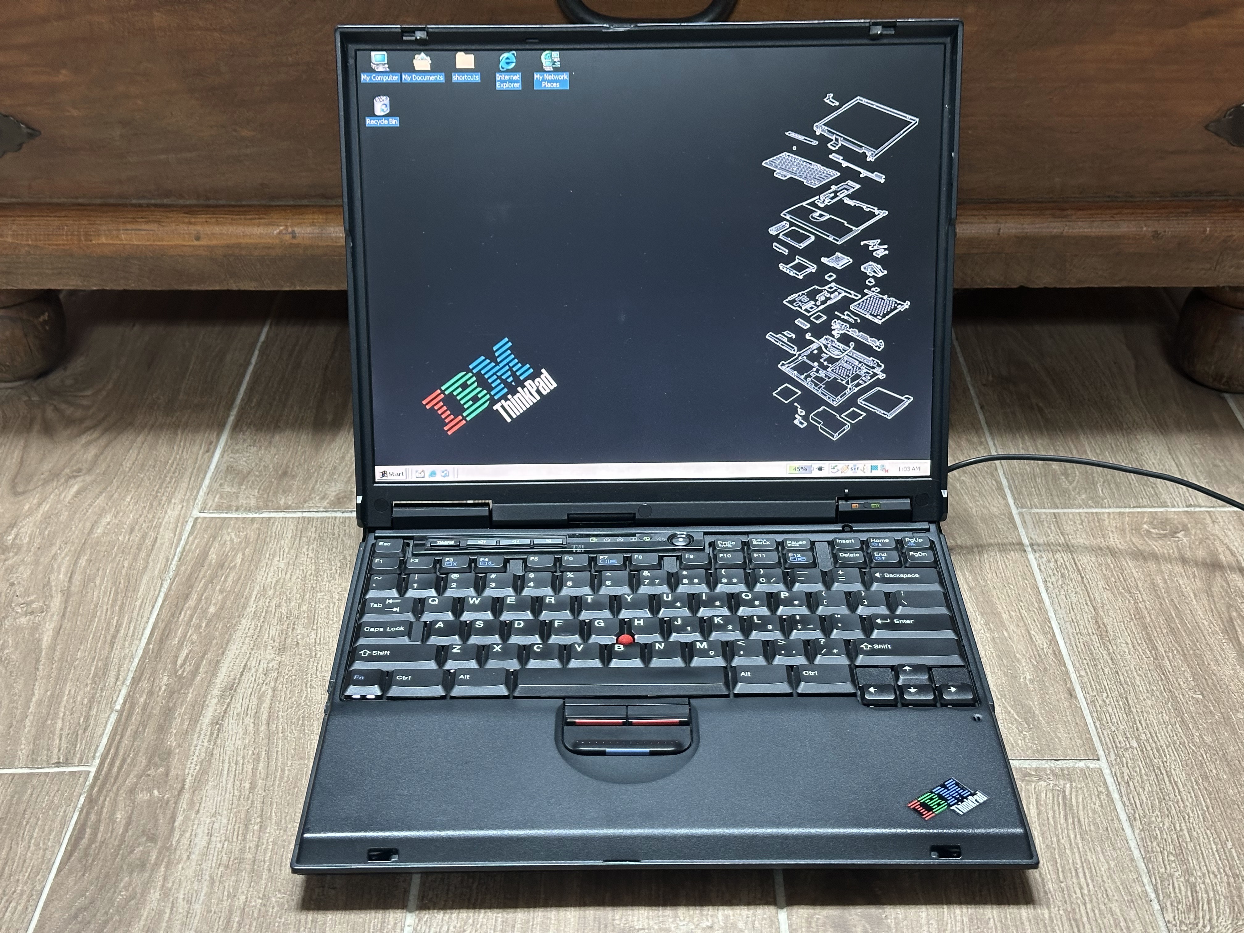 3lectr1c's Laptop Collection - IBM ThinkPad T21
