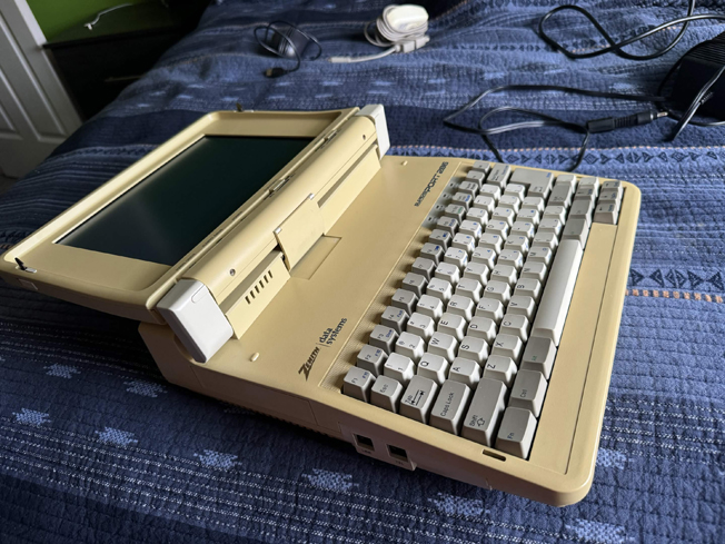 パソコン Zenith SupersPort - Wikipedia